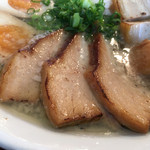 まるぎん商店 - 2016年4月から
      期間限定提供
      ゴージャスなアニキの塩セレブ