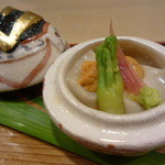 和ごころ 泉 - 1品目から心わし掴み　胡麻豆腐の上に雲丹