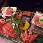 京の焼肉処 弘 - 今宵かぎりの盛り合わせ