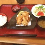 れすとらん四六時中 - 純輝鶏の唐揚げ定食。