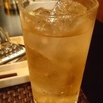 ワインと串揚げ こぱん - ジンジャーエール（350円）。