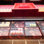 ベラビスタ スパ＆マリーナ 尾道 - ラウンジにて、ピエール・エルメのマカロン