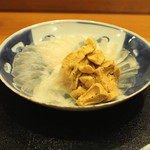 旬席 鈴江 - 鰈の薄造りと雲丹