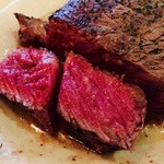 Ruth's Chris Steak House - リブアイ②　断面