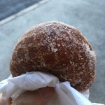 LEONARD'S BAKERY - マラサダ