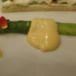 ザ・フジヤ - グリーンアスパラのタルトに海の幸トリュフ風味のヴィネグレット