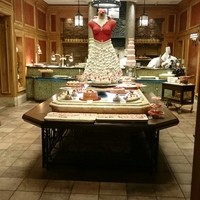 スプレンディード - イチゴのドレス！インパクト大やねえ
