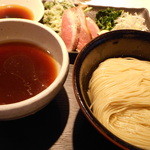 煮干し中華そば一燈 - 鴨出汁淡麗細つけ麺・カモーン１号　８００円