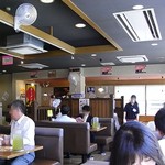 丸源ラーメン - 何時も、満席なのね。