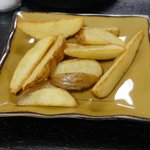 椅子のある立ち呑み つるつるいっぱい - フライドポテト200円