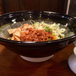 雷伝 - 汁なし麻辣麺、中盛り