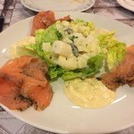 Restaurant Haesje Claes - ホワイトアスパラのサラダ（16.5ユーロ）