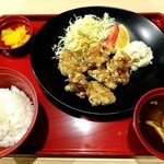 Joi Furu - 若鶏の唐揚げ定食　外税490円(8%込で530円)