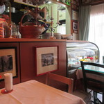 カトリカ - 店内は超狭い