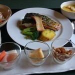 緑山 - 本日の緑山セット　鰆のオリーブオイル焼き