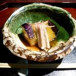 汁る椀 豆寅 - 加茂なすとレンコンの炊き合わせ