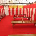 焼きそば　しおや - 出店の店内