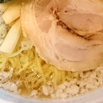 宗家一条流がんこラーメン八代目直系 - 麺と脂をアップ！！
