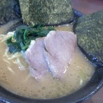 横浜ラーメン 弐七家 - 「ラーメン・特別バージョン(680円)」[平成28年５月５日(木)]