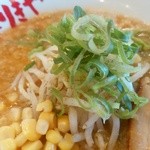 八番山ばりきや - 【2016.5.5(木)】こってりみそらーめん(並盛・150g)800円の刻みネギ