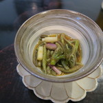 28年5月　前菜　じゅんさい、山芋