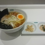 mogamirakunouenra-men - ラーメン並盛り通常８００円のところオープン記念価格７００円也