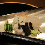 滋味風味 小豆 - はもの湯引き・皮炙り・のり（アップ）