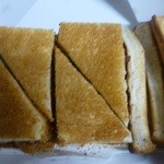 テイクアウトのビーフカツサンド