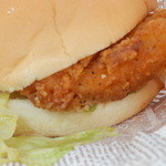 スペーススナック - 意外とまともだった。チキンタツタバーガー　2016.5