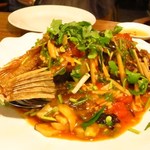 ベトナム料理 オーセンティック - 赤カサゴの揚げもの