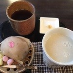 和菓子司　仙太郎 - 桜餅甘酒セット