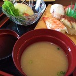 今泉 - しじみの味噌汁　サラダりんご入り付き