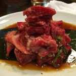 炭火焼肉 ぐら - これもメチャクチャ美味しい「牛の中落ちカルビ」（2016.5）