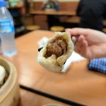 圓山老崔蒸包 - 肉まん中身