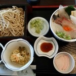 Futami Ya - 海鮮丼と蕎麦のセット