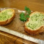 山樹庵 - ガーリックトースト