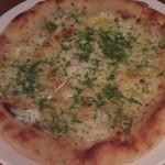 PIZZERIA MOZZA - モッツァレラとオリーブオイルのピザ