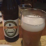 PIZZERIA MOZZA - シンガポールビール