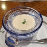 Teppan Ryouri Kawamura - 「和牛ランチ (3300円)」の本日のスープは「じゃがいもの冷たいスープ・ビシソワーズ」でした
