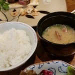 Teppan Ryouri Kawamura - ご飯と、あさりの味噌汁です