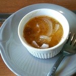 そらいえ - ベーコンと牛すじのアヒージョ仕立て：550円