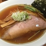 仙臺 自家製麺 こいけ屋 - ノーマルな醤油ラーメン。麺。スープ、具、ハイレベル。