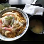 いづみ - 料理写真:親子丼￥７４０