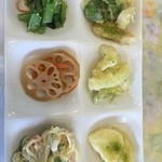 レストラン　華 - 二皿目
      写真の向きが変更できなくてごめんなさい。