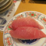 廻鮮寿司 塩釜港 - 上マグロ300円