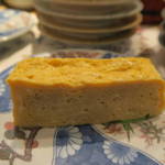 廻鮮寿司 塩釜港 - 卵焼き150円