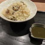 虎白 - 食事：鮑の炊き込みご飯2