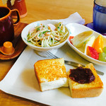 ポンズ カフェ - 