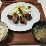 フレスガッセ - スモークスペアリブ定食1240円