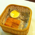 パスタ デ アリオスト - 2010.9.12撮影　付いてきます。(^^♪